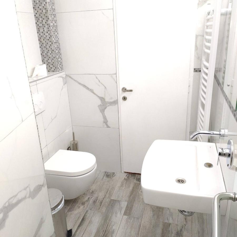 Promenade Apartment With Sea View Salonicco Esterno foto